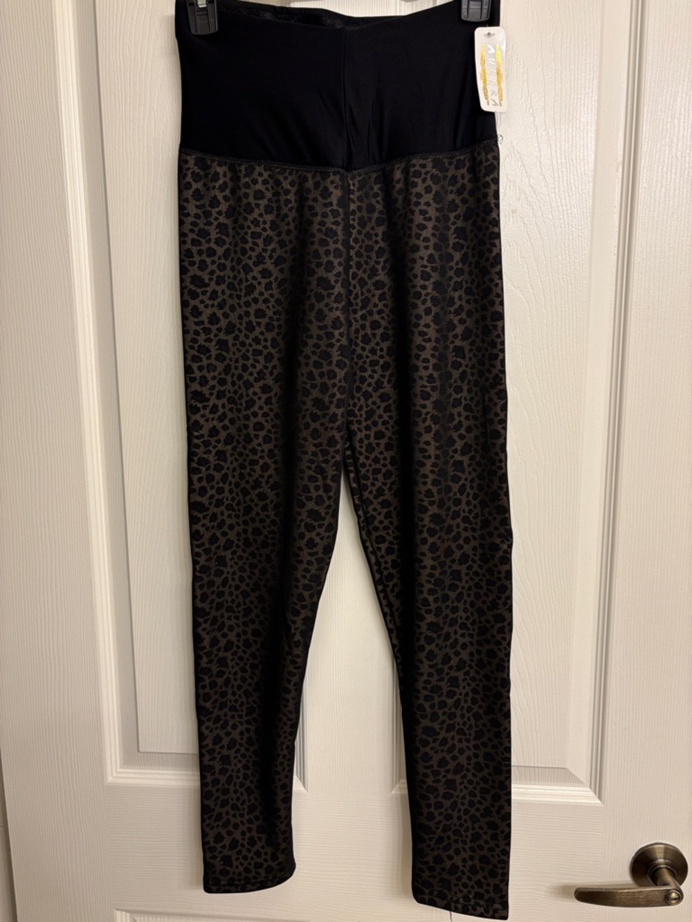 Black Leopard Print High-Waist Leggings - Unknown Brand